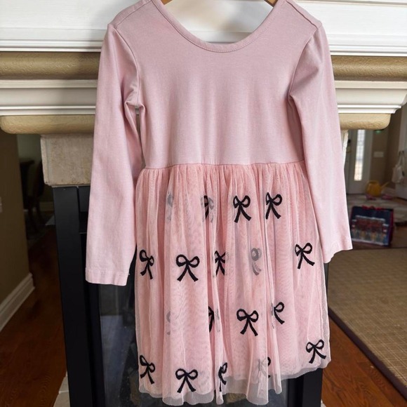 Hanna Andersson Other - Hanna Andersson Pink Tulle Skirt with Black Bows Dress size 4T